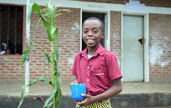 child hunger and the impact of drought in Malawi