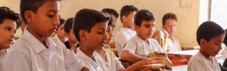 Children in Yemen during the learning day
