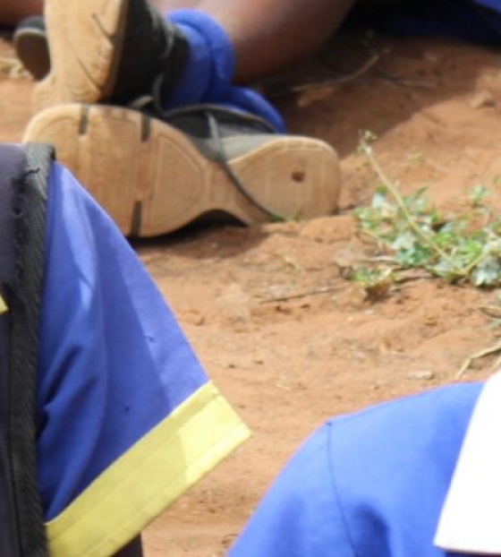 Feeding children in Zimbabwe with help from ORAP